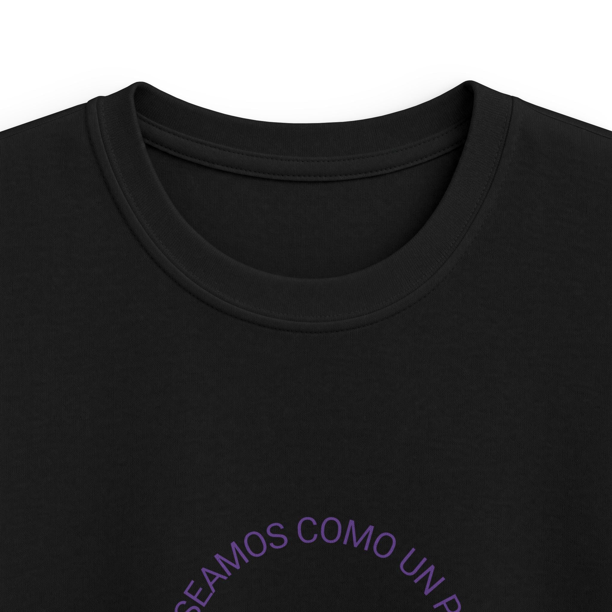 Kids Tee — «Siempre seamos como un misterio, delicioso por dentro» Butterfly Graphic
