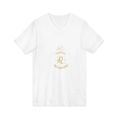 Leo Zodiac V-Neck Tee – Tu ADN Cosmico ciclista. "Soy ruta no destino"