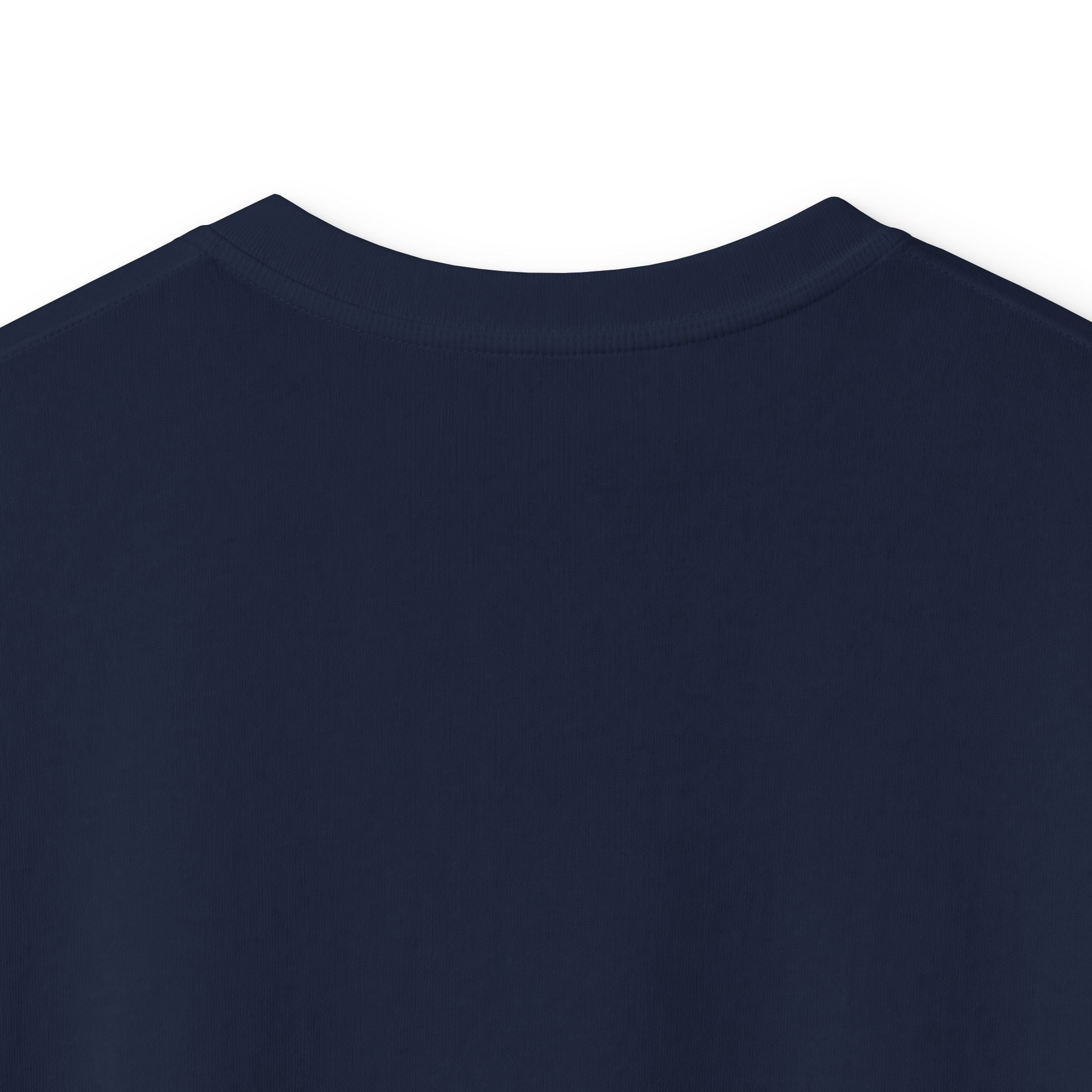 Kids Tee — «Siempre seamos como un misterio, delicioso por dentro» Butterfly Graphic